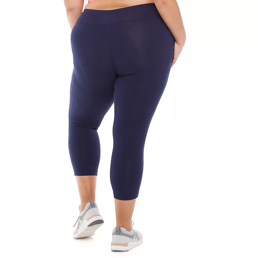 Plus Size Tek Gear® Essential High-Waisted Capri Leggings - Image 9