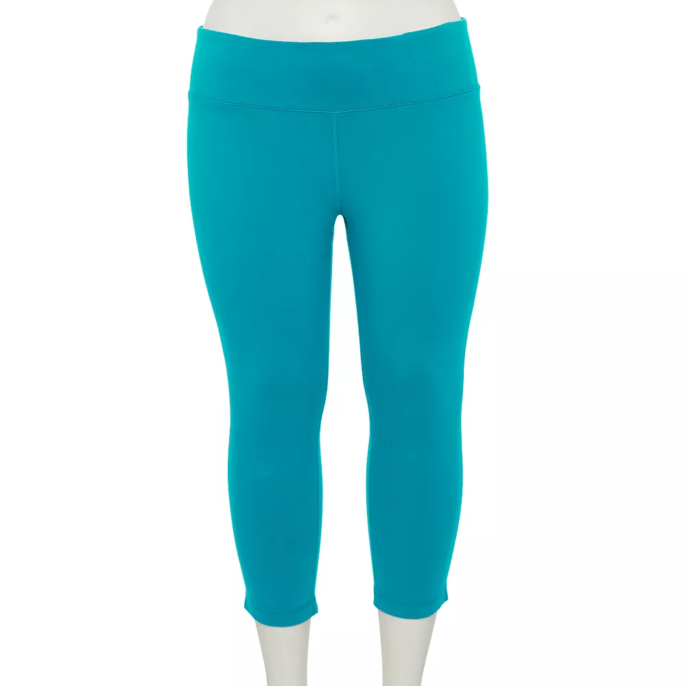 Plus Size Tek Gear® Essential High-Waisted Capri Leggings - Image 8